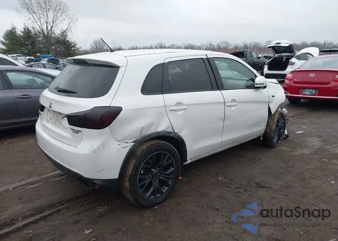 2016 Mitsubishi Outlander Sport 2.0 Es z USA, uszkodzony, nr VIN JA4AR3AU1GZ038253